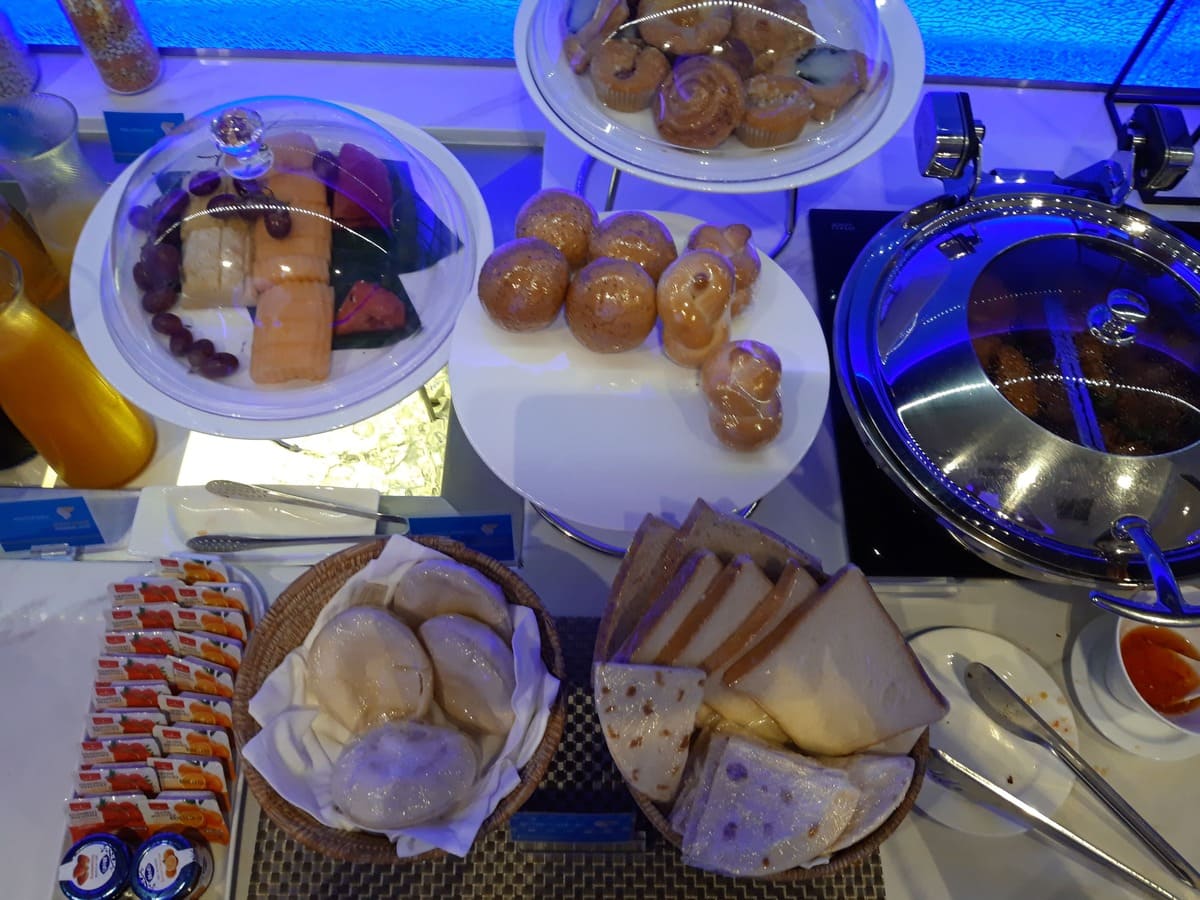 Oman Air Lounge Buffet