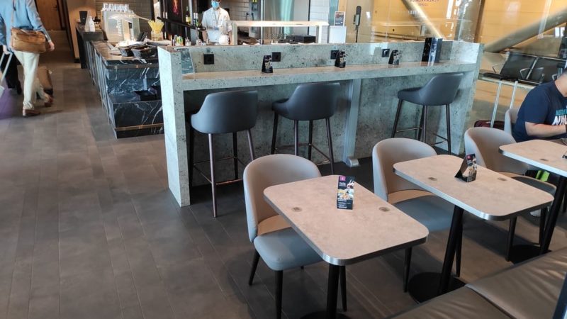 Plaza Premium Lounge Helsinki Speisebereich