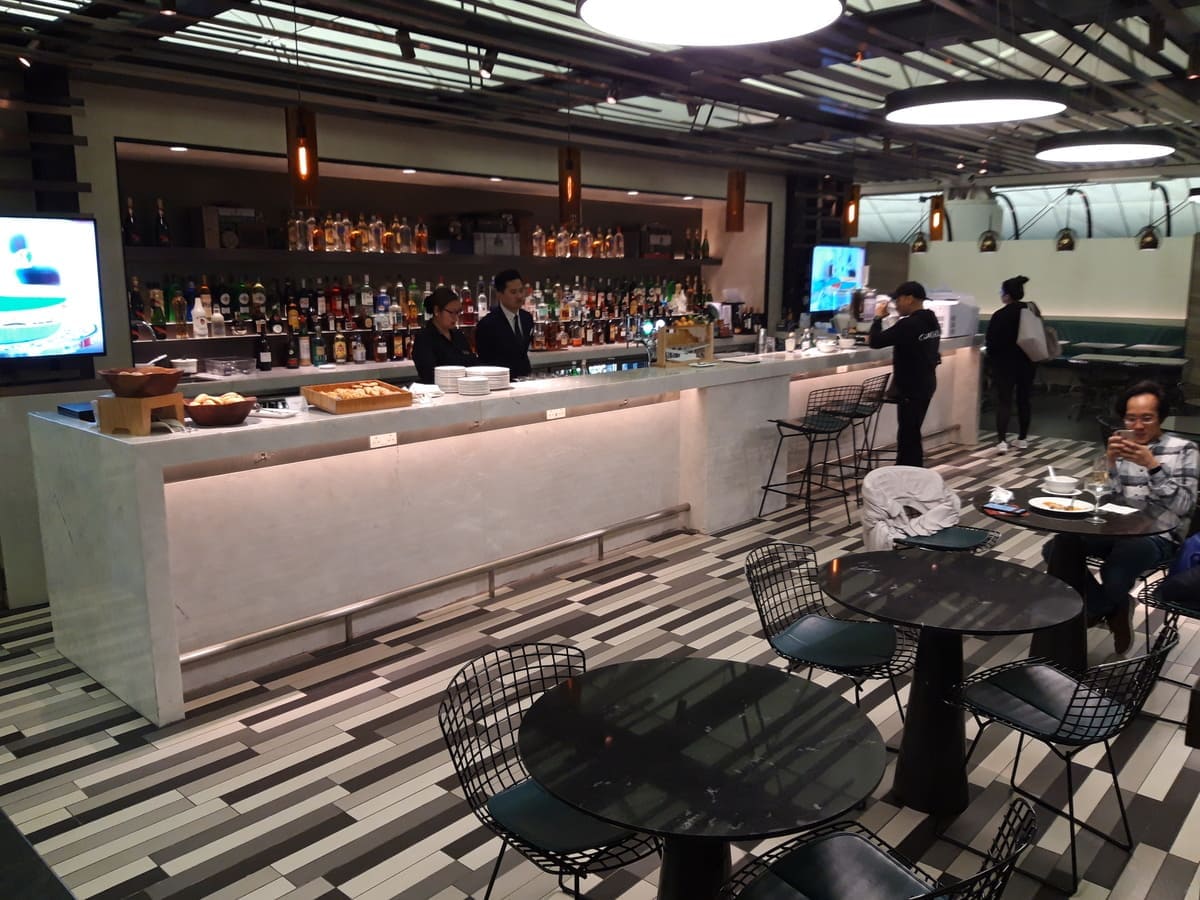 AMEX Centurion Lounge Hongkong Bar