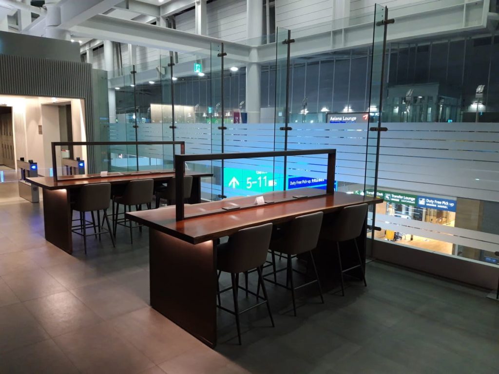 Asiana Business Lounge Seoul Central Arbeitsbereich