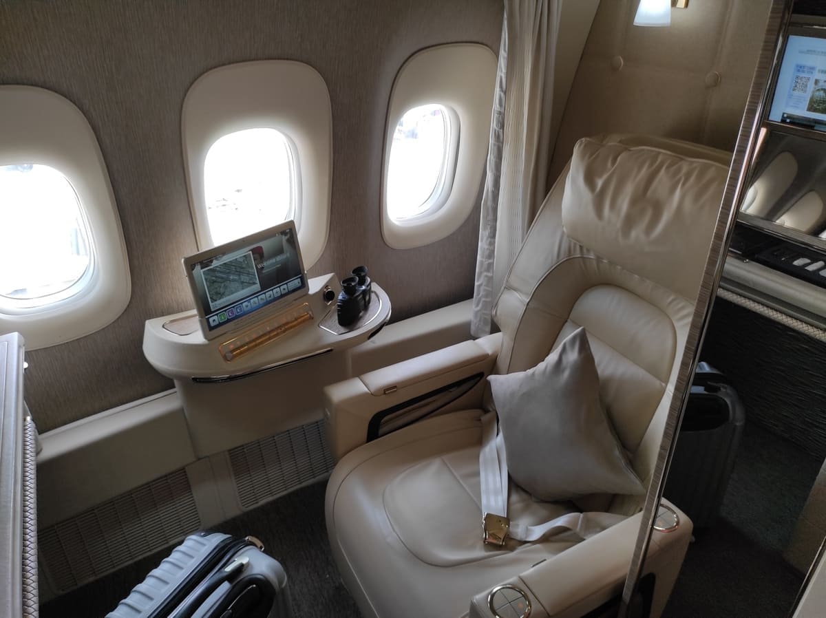 Emirates First Class Gamechanger Sessel
