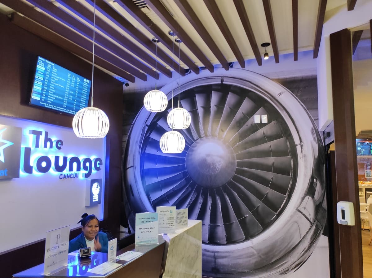 The Lounge Cancun by Air Transat