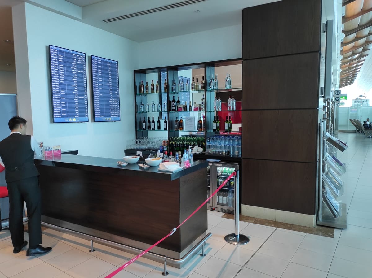 Marhaba Lounge Dubai Bar