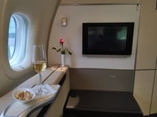 Lufthansa uns SWISS First Class Angebote